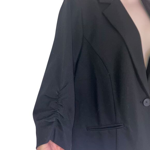 NWT Torrid Studio Soho Premium Ponte Black Stretch Blazer-1x 14-16 - Picture 4 of 13